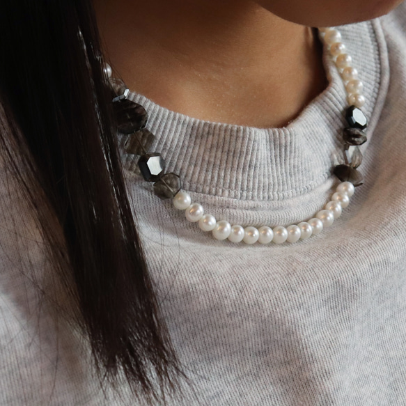 パール＆スモーキークオーツネックレス~plus pearl & smoky quartz necklace~ 3枚目の画像