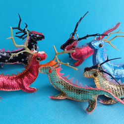 小さめな精龍　アートドール ドラゴン 幻獣 ハンドメイドぬいぐるみ Dragon アートドール メジェドラゴン - 龍燈亭 - BOOTH