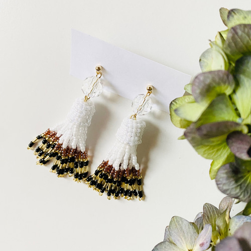 ビーズタッセル×カットビーズピアス／イヤリング ピアス