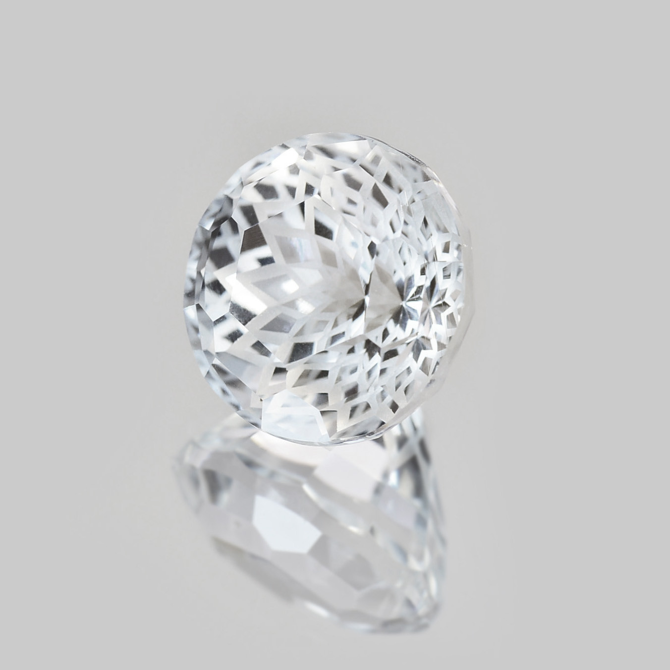 天然 ホワイトトパーズ 5.10ct ルース ラウンド 特殊カット