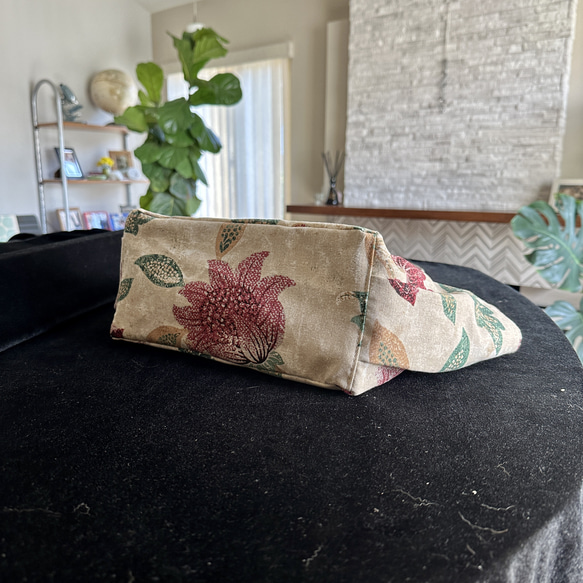 クリーマ限定特別価格　サイドポケットトート / Traditional Floral Tan 6枚目の画像