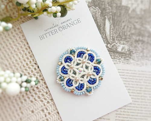 タティングレース×ビーズ刺繍の宝石花 ～瑠璃の花～ ブローチ/ポニー
