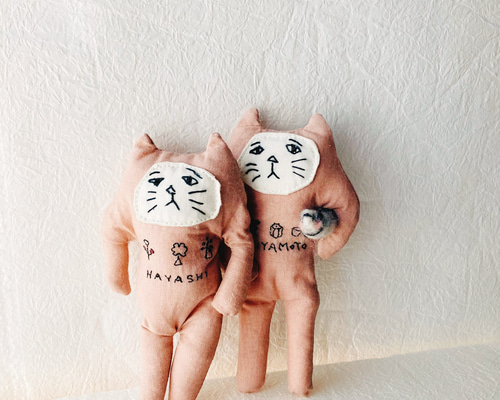 こまり顔猫 ぬいぐるみ 2匹セット rabippe くすみピンク