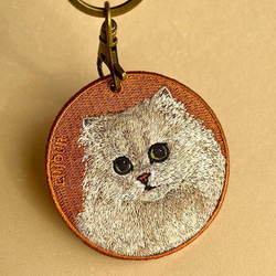キーホルダー 猫 刺繍 ネコ チンチラ ペルシャ チンチラ猫 チャーム ペット 動物 愛猫 ミヌエット or-042 6枚目の画像
