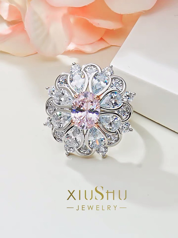 フラワー ライトピンク 高炭素ダイヤモンド キラキラ ゴージャス ヘイローリング 花 ドロップ ビッグ オーバル 2枚目の画像