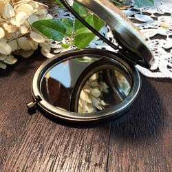 リス　ミラー　手鏡　ハンドメイド　リボン　手刺繍　刺繍　プレゼント　ギフト　木苺 7枚目の画像