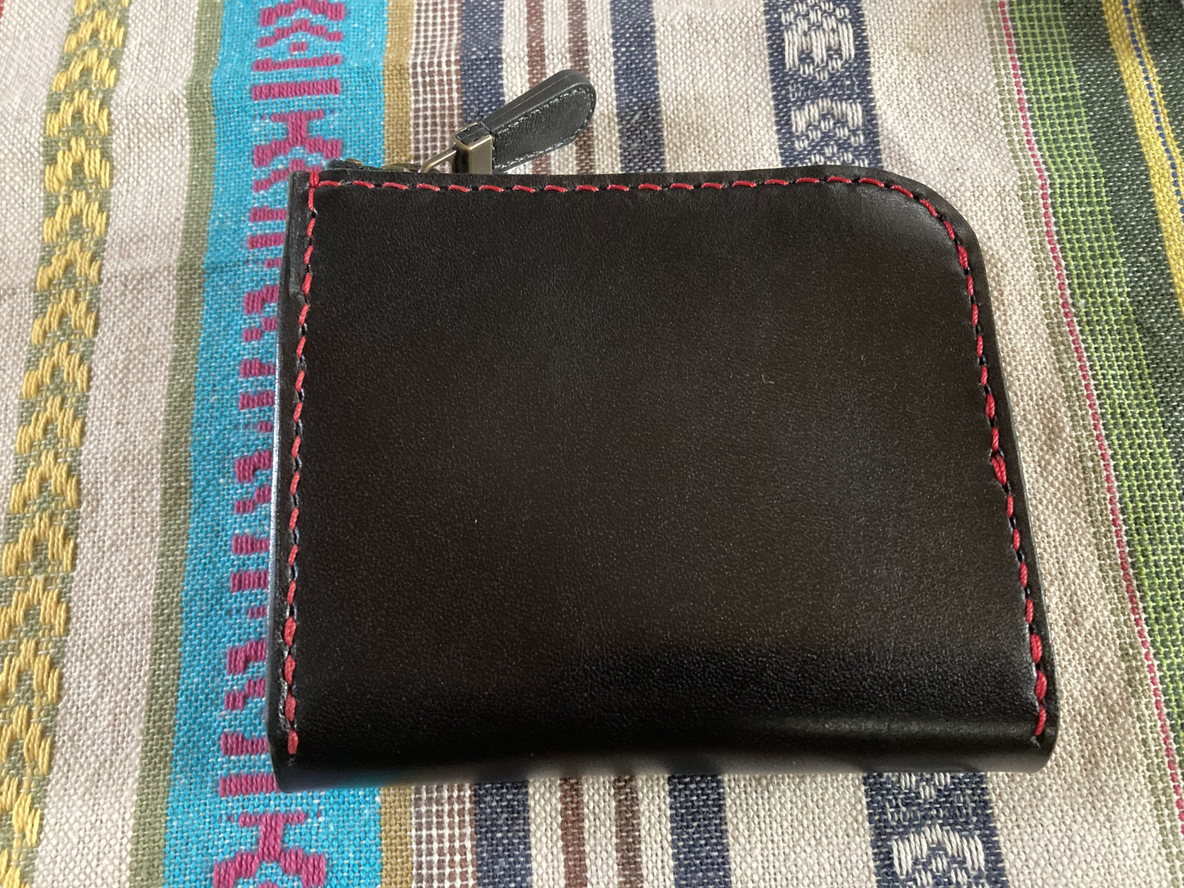 Lファスナー　ヌメ革コンパクト財布