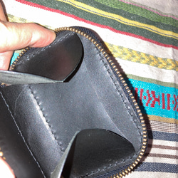 ラウンドファスナー　ワニ柄ヌメ革型押しミニ財布(コインケース) 4枚目の画像
