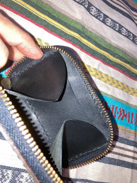 ラウンドファスナー　ワニ柄ヌメ革型押しミニ財布(コインケース) 5枚目の画像