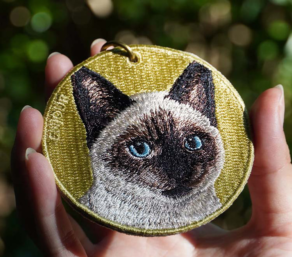 キーホルダー 猫 刺繍 ネコ シャム猫  シャム チャーム ペット プレゼント ギフト or-019 1枚目の画像