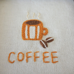 コーヒーと豆。　ミニ刺繍フレーム　壁掛け　やまぶきいろ✕しろ 5枚目の画像