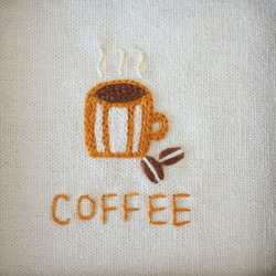 コーヒーと豆。　ミニ刺繍フレーム　壁掛け　やまぶきいろ✕しろ 4枚目の画像