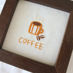 コーヒーと豆。　ミニ刺繍フレーム　壁掛け　やまぶきいろ✕しろ 3枚目の画像
