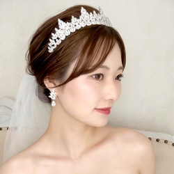 TR12 [幅広 ティアラ ] キュービックジルコニア 結婚式   前撮り 花嫁アクセサリー 挙式 1枚目の画像