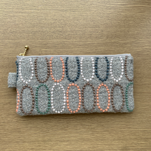 ミナペルホネン タルト tarte ライトグレー ペンケース ペン