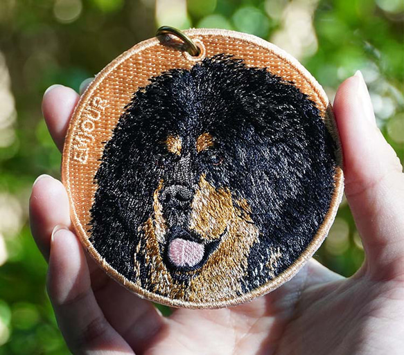 キーホルダー 犬 刺繍 大型犬 チャーム ペット 動物 愛犬 チベタンマスティフ プレゼント ギフト 両面 or-039 1枚目の画像