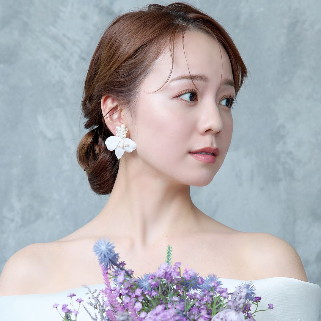 残りわずか＊フラワーペタルイヤリングPE-15|パーティー 結婚式 ウエディング 花 パール 大ぶり ナチュラル