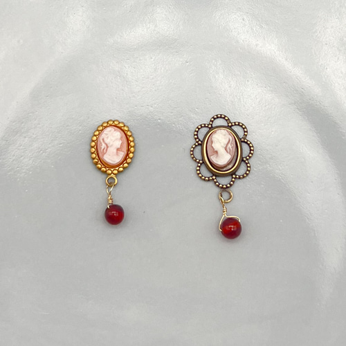 カメオピアス 猫柄カメオ ピアス | BIJOUX KIQUE