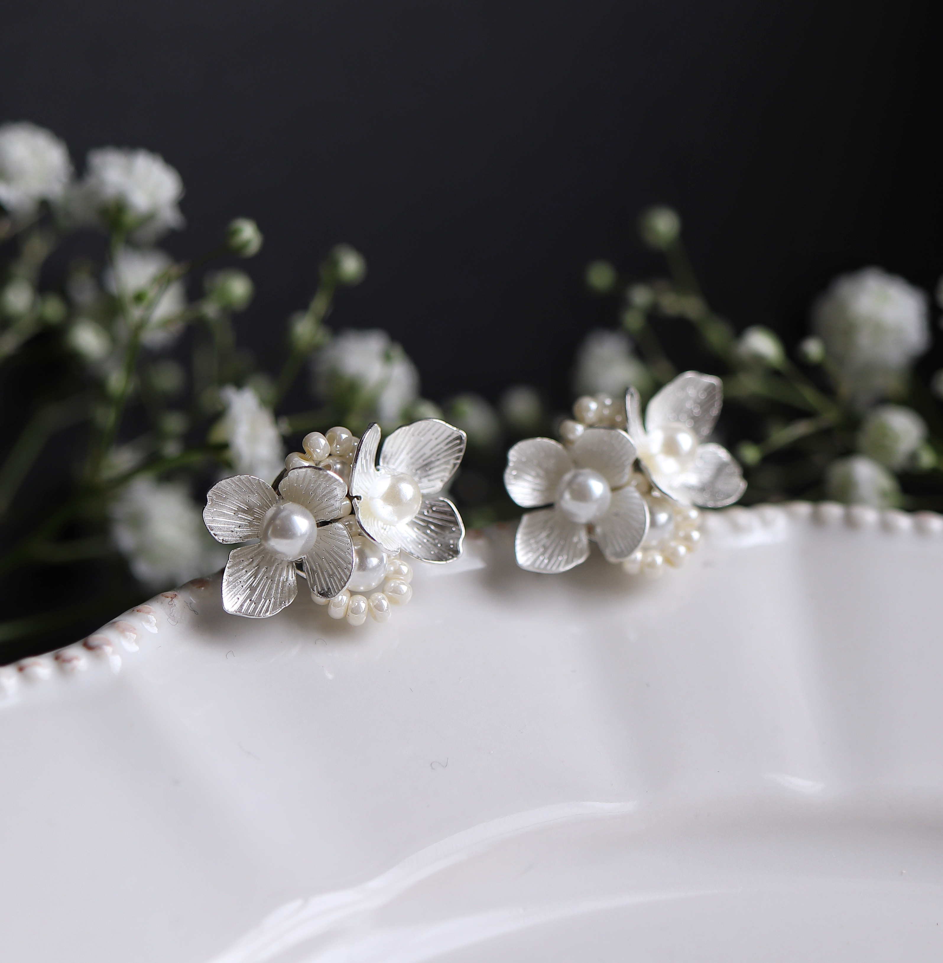 2点セット＊白銀フラワー＋ダブルカールピアス(イヤリング)