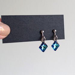 流行色百慕達藍|方形高品質水晶耳環|藍色 第3張的照片