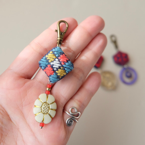 Kogin刺繡飾品☺︎ 色彩繽紛 [Kogin刺繡☺︎ 刺繡] 第3張的照片