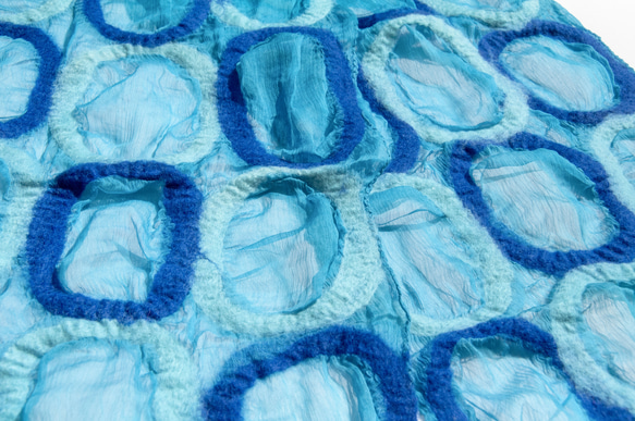 手作りウールフェルトスカーフ/ウェットフェルトシルクスカーフ/水彩芸術スカーフ/ウールスカーフ - 半透明のオーシャンスタイルバ 3枚目の画像