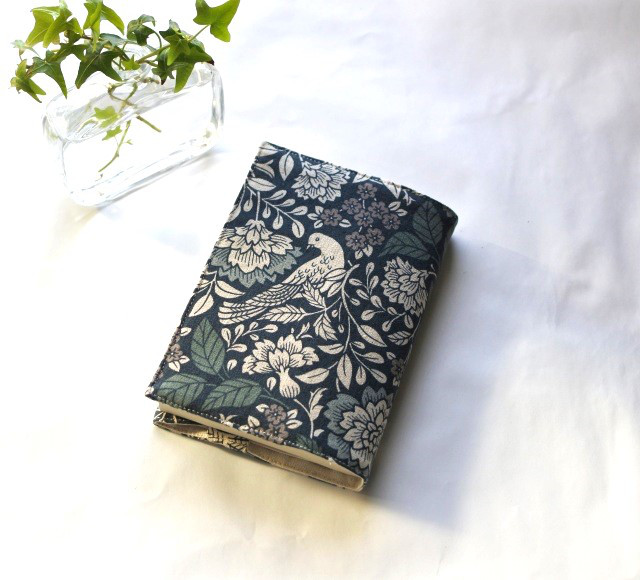 Geometric Bird 文庫本サイズ ブックカバー ハンドメイド Geometric