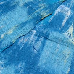 ウールフェルトスカーフ/ウェットフェルトスカーフ/水彩アーティスティックスカーフ/ウールグラデーションスカーフ-地中海ブルースカ 10枚目の画像