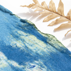 ウールフェルトスカーフ/ウェットフェルトスカーフ/水彩アーティスティックスカーフ/ウールグラデーションスカーフ-地中海ブルースカ 17枚目の画像