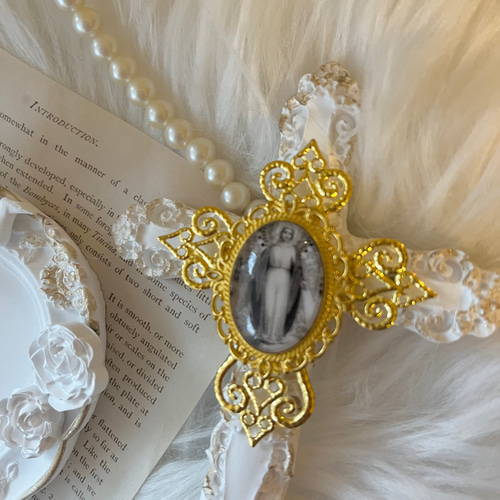 受注販売］十字架飾り アロマストーン 御守りオブジェ マリア様像