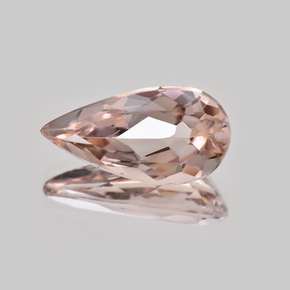 モルガナイト 1.94ct ルース ペアシェイプ 3枚目の画像