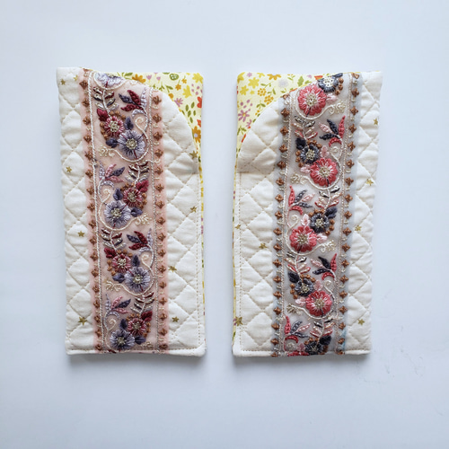 インド刺繍リボンのメガネケース・ピンク 置き型のメガネ入れ