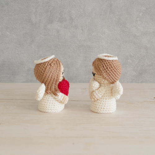 yuj - süß line】クリスマス ハートを持ったあみぐるみの天使ちゃん