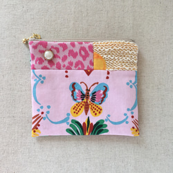 【送料無料】小さなパッチワークポーチ　ピンク　カラフルな蝶々 1枚目の画像