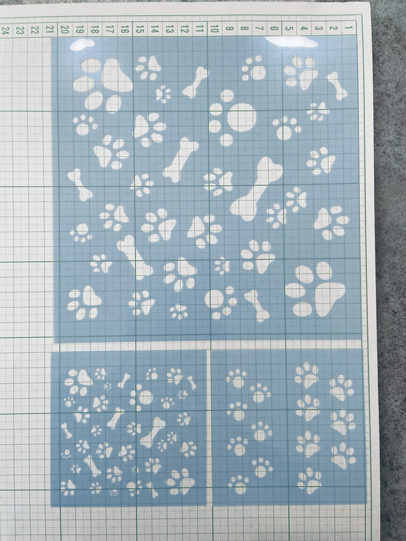 ステンシルシート　足跡　ほね　肉球 2枚目の画像