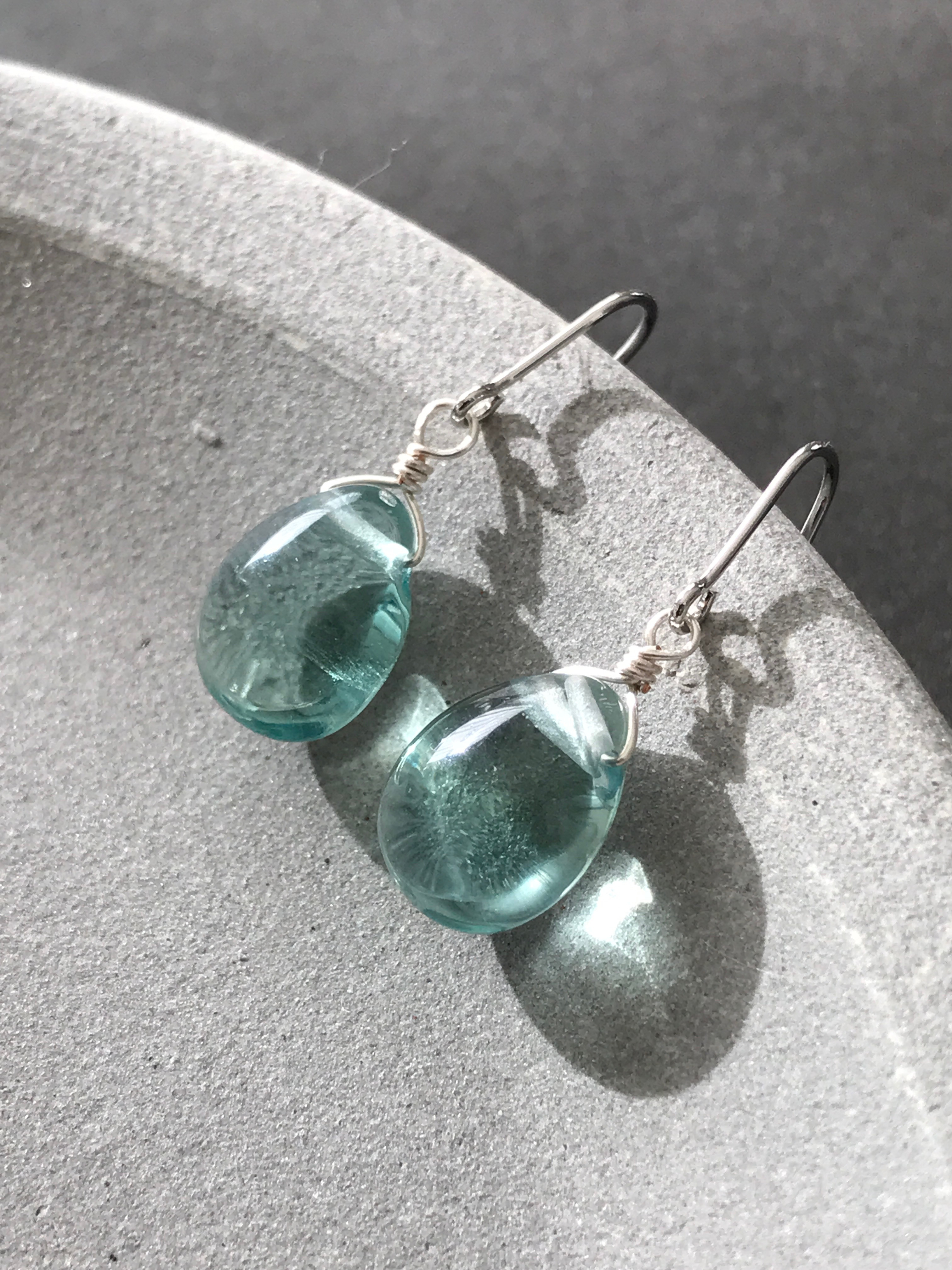 美しいドロップ型フローライト♚ピアス/ノンホールピアス