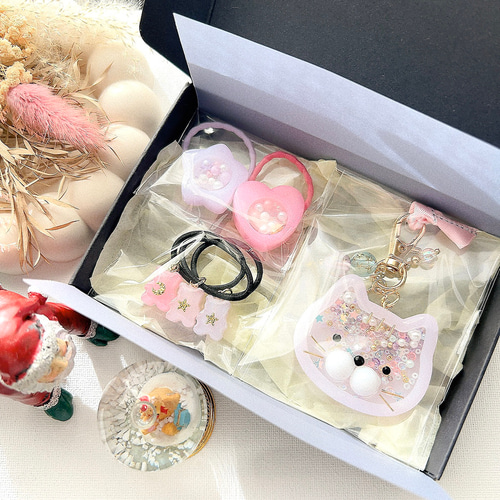 イベント1番人気】ねこちゃんキーホルダー入り♡子供の心を掴む