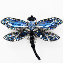 トンボ ブローチ ブルー キラキラ レディース 可愛い 昆虫 虫 オニヤンマ 羽 飛ぶ 胸元　アクセント アクセサリー 2枚目の画像