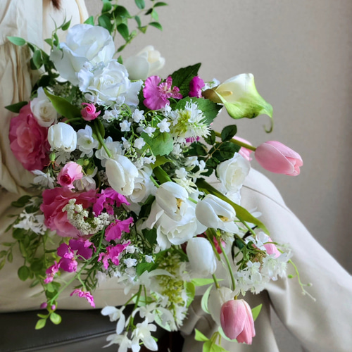 チューリップとローズのシャワーブーケ ブーケ heartfelt flora