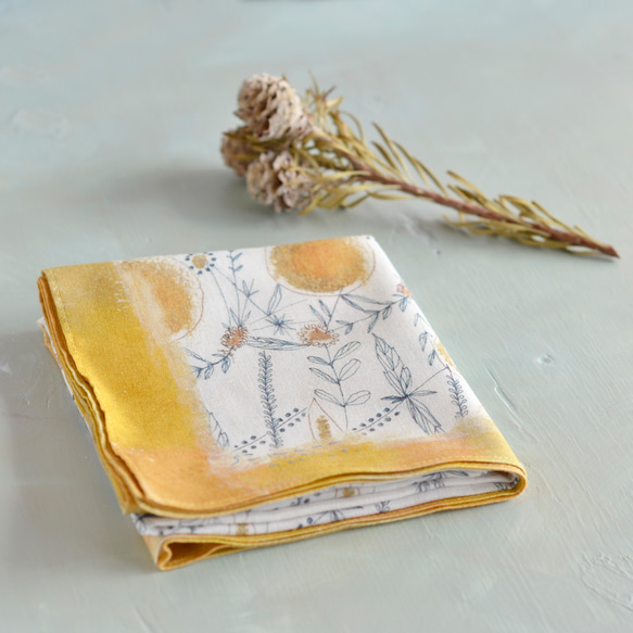 ハンカチ・スカーフ /  月の花 / ホワイト / ギフトにも 10枚目の画像