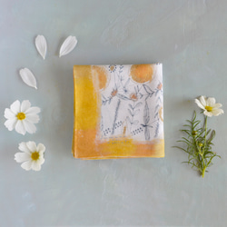 ハンカチ・スカーフ /  月の花 / ホワイト / ギフトにも 9枚目の画像