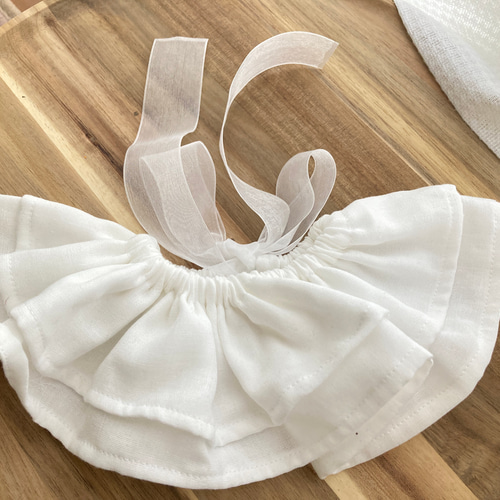 7色生地／4色リボン【 リボンのフリル付け襟スタイ 】スタイ