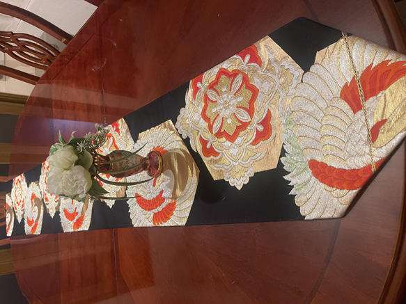 2311豪華刺繍の袋帯リメイク タッセル付き正絹テーブルランナー