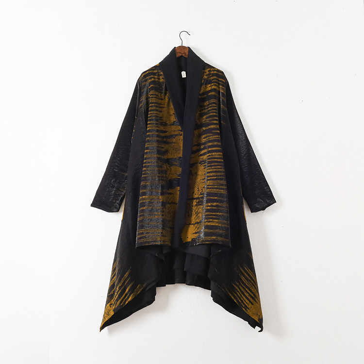 芸術性を感じるペイントデザイン♪裏起毛付きレイヤードコート  レッド