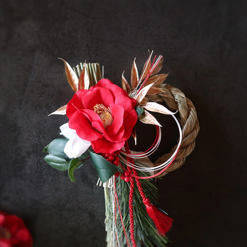 2024】お正月飾り 紅白の椿と水引 ❁ しめ縄飾り 年末年始 冬支度