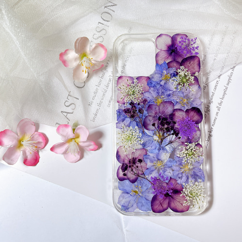 フルオーダーメイドのハンドメイド押し花スマホケース　全機種対応 押し花スマホケース☆全機種対応☆手帳型☆iPhone15☆iPhone14Pro