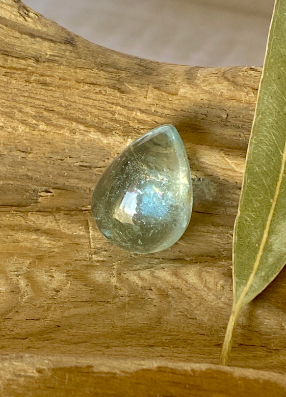虹の妖精が宿るアクアマリン♡アクアマリン ルース 13 天然石 天然色 12枚目の画像