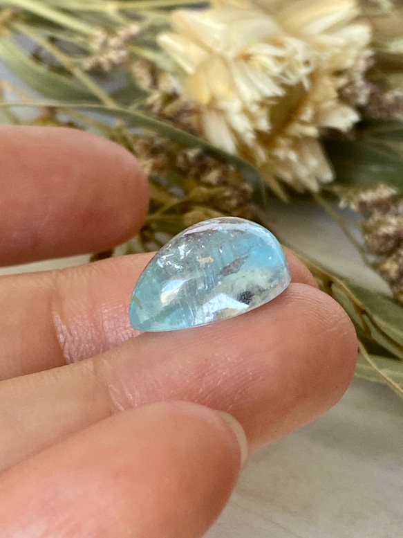 虹の妖精が宿るアクアマリン♡アクアマリン ルース 13 天然石 天然色 10枚目の画像