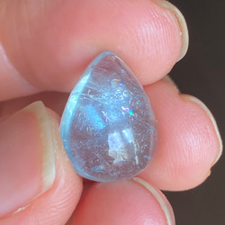 虹の妖精が宿るアクアマリン♡アクアマリン ルース 13 天然石 天然色 13枚目の画像