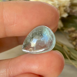 虹の妖精が宿るアクアマリン♡アクアマリン ルース 13 天然石 天然色 9枚目の画像